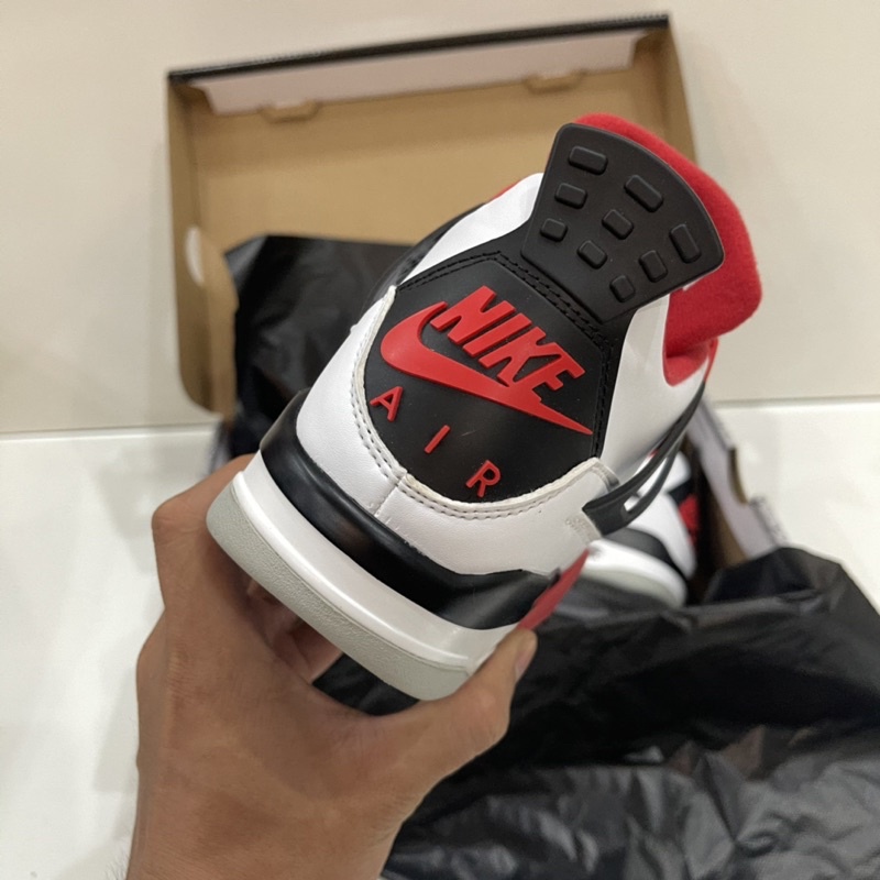 Giày Air Jordan 4 Fire Red  - Fullbox tặng kèm dây phụ