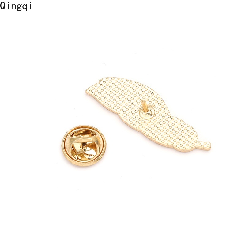 Trâm cài áo Miss Zoe hình lông vũ thời trang