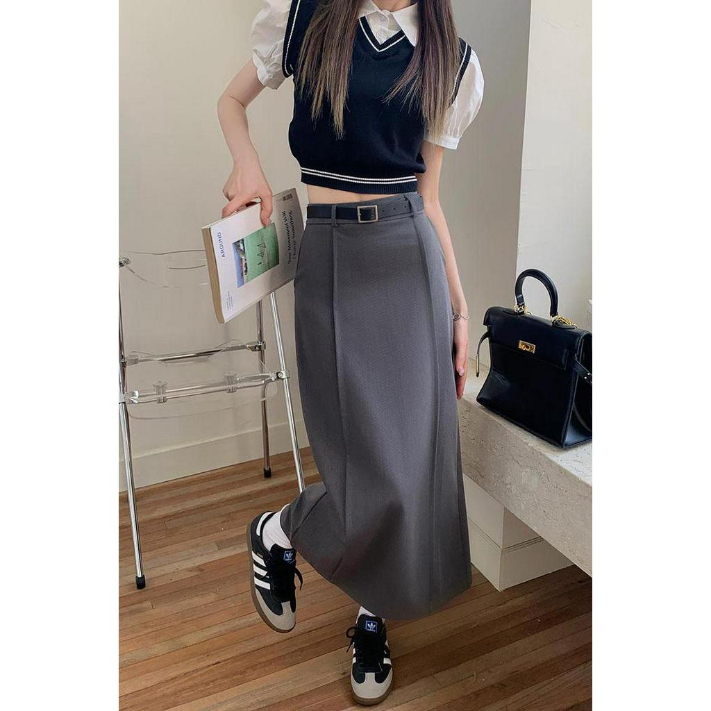 61236 Đầm Xẻ Tà Sau Phù Hợp Với Phụ Nữ