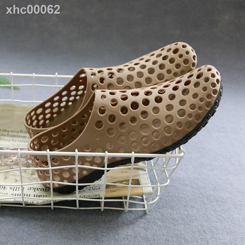 Xăng đan crocs mềm mại thoáng khí chống trượt phong cách Việt Nam cho nam