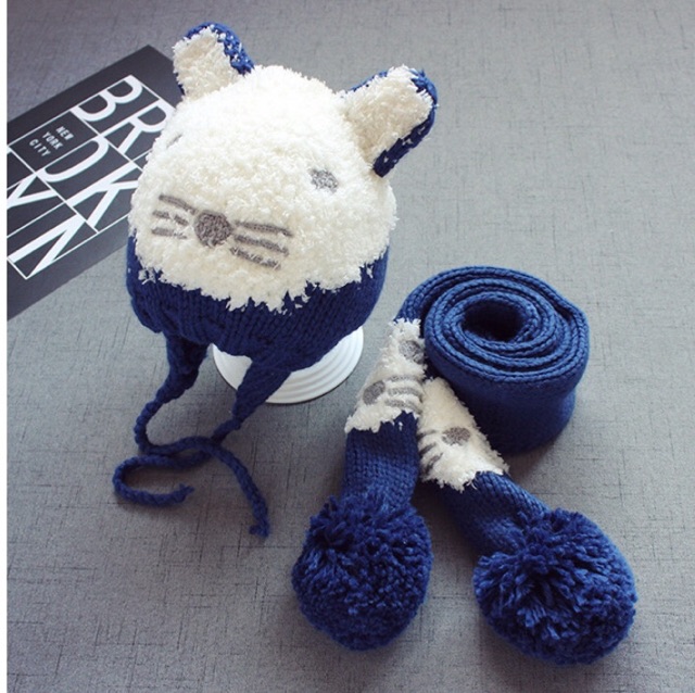 Set mũ len 2 lớp và khăn choàng cổ cho bé