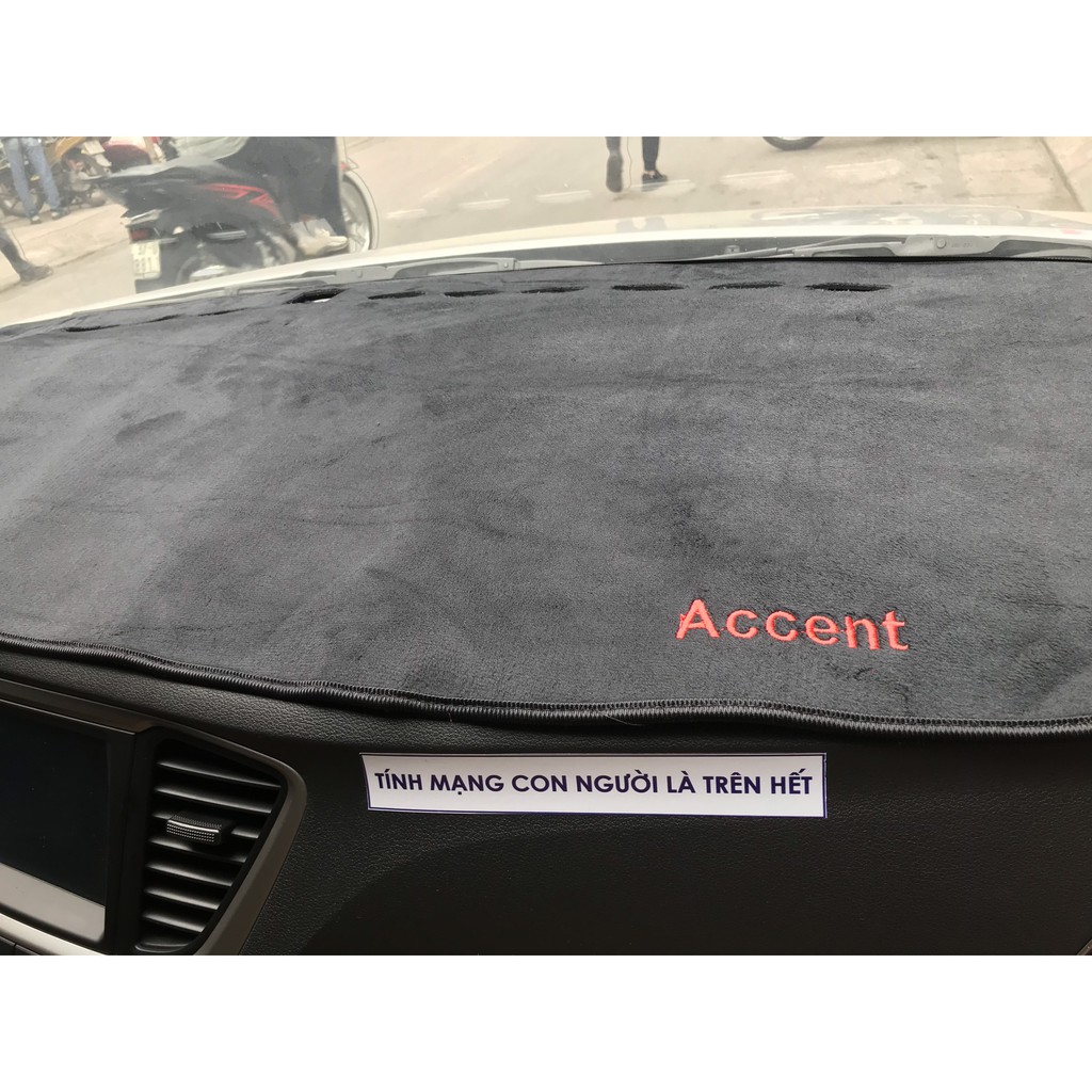 Thảm taplo xe Hyundai Accent 2018- 2020, 2021 chất liệu nhung cao cấp