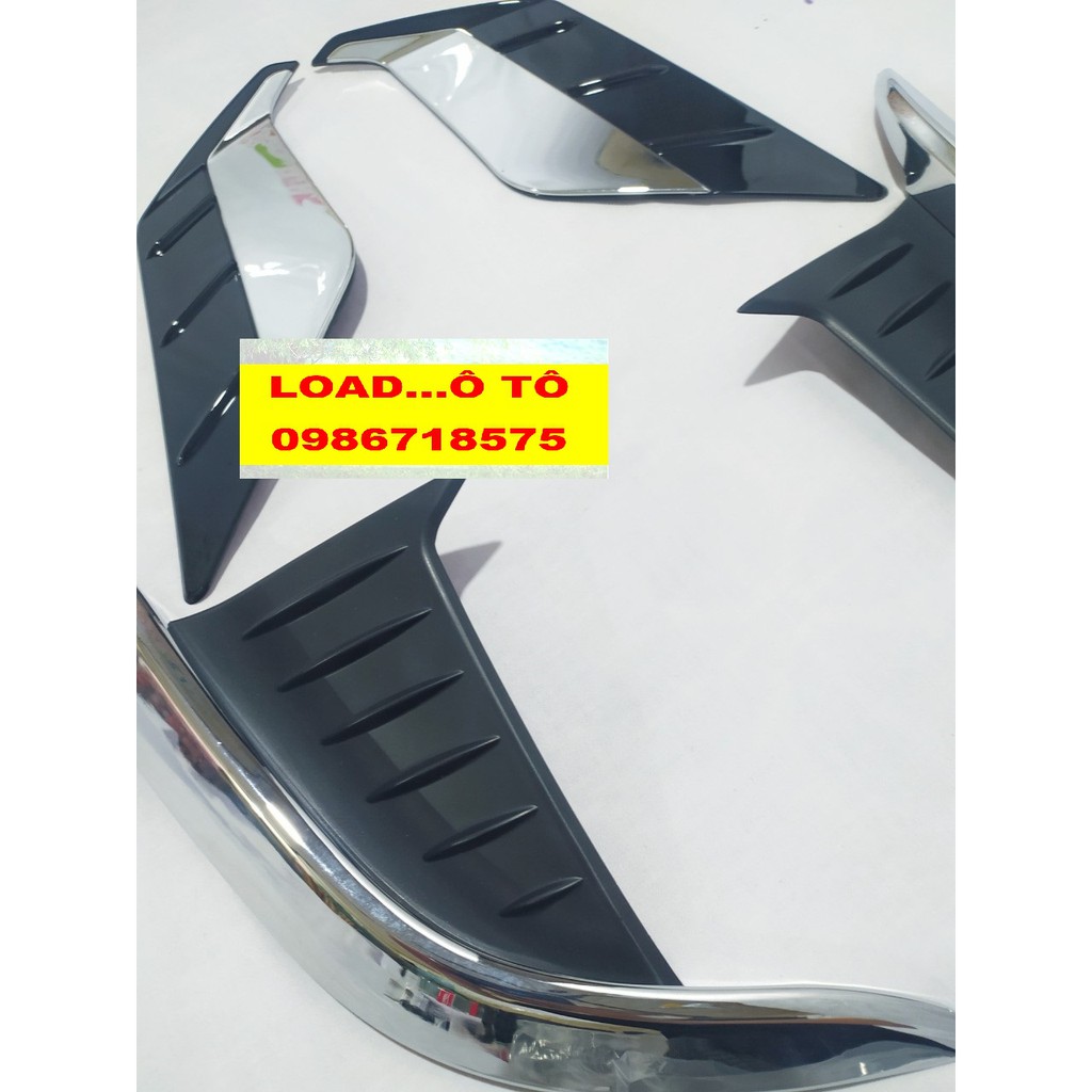Ốp Viền Đèn Gầm Trước Sau, Tay Cốp, Calang Xe Toyota Cross 2023-2020 Mạ Crom Cao Cấp