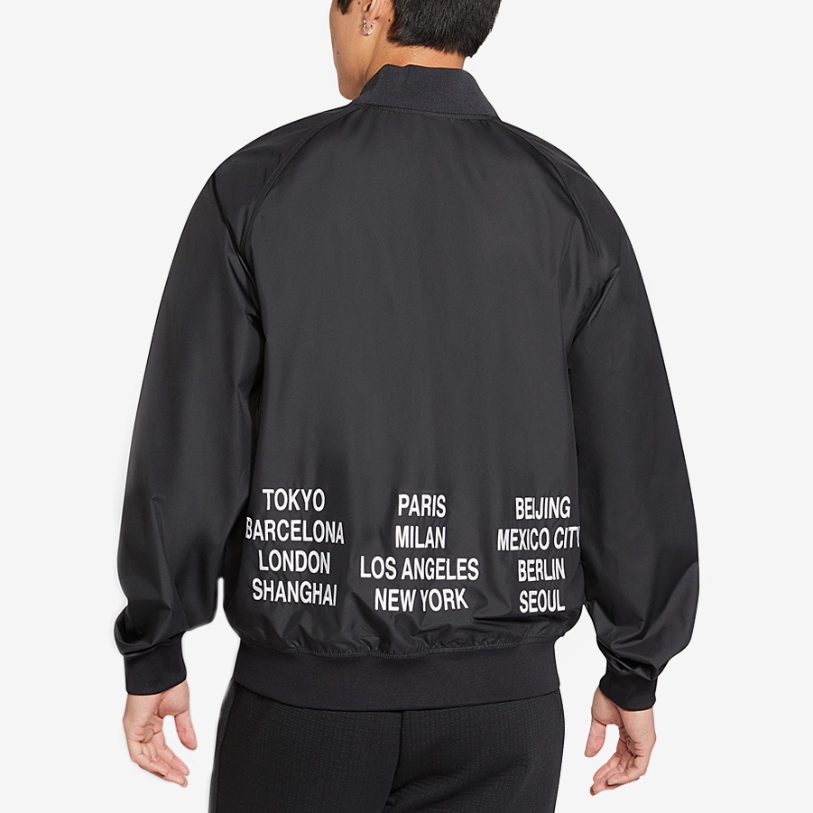 ÁO KHOÁC NIKE MEN'S SPORTSWEAR WOVEN WORLD TOUR - BLACK