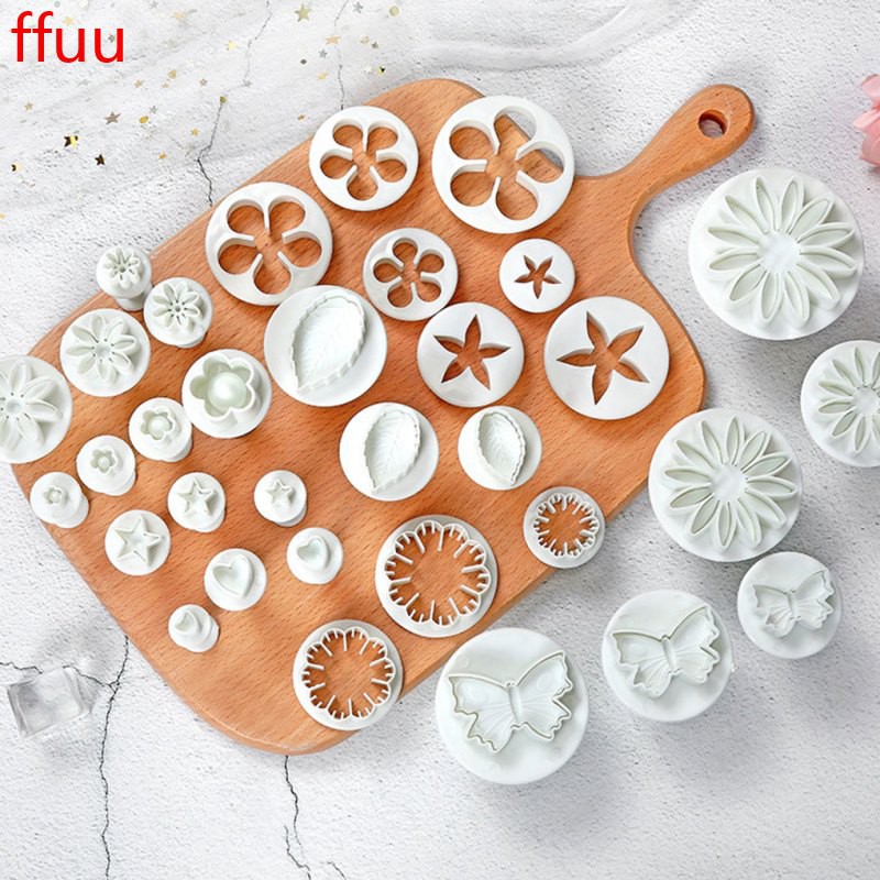 Bộ 33 khuôn làm kẹo đường DIY bằng nhựa họa tiết hoa dập nổi an toàn thực phẩm