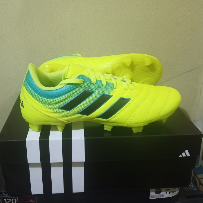 Giày Thể Thao Adidas Kiểu Việt Nam Thiết Kế Năng Động Thời Trang 2019