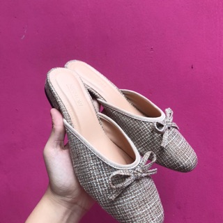 Giày sục mules mũi vuông