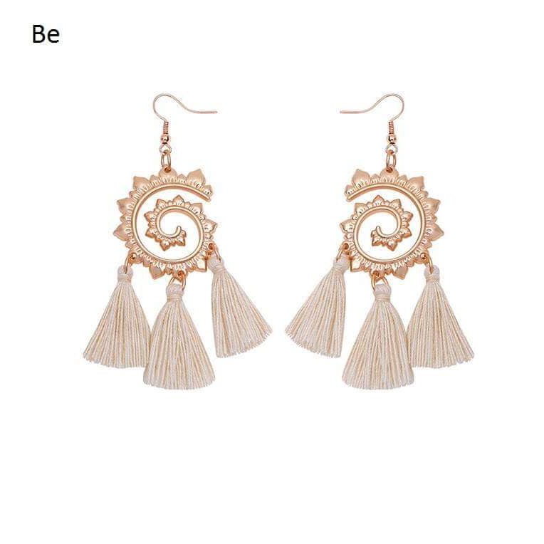 Khuyên tai tua rua xoắn ốc