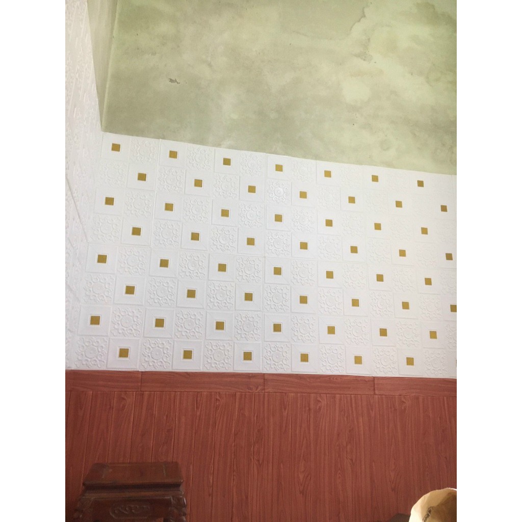 [LOẠI 1 DÀY 5MM] 🌈XỐP DÁN TƯỜNG HOA VĂN KIM TUYẾN LẤP LÁNH KHỔ 70X70CM- Dán tường, trần cực sang/ Chống nóng, chống thấm | BigBuy360 - bigbuy360.vn
