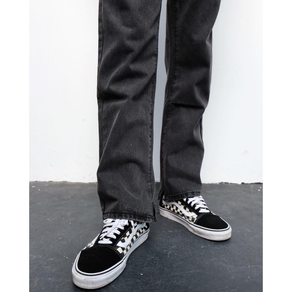 Quần ZOMBIE® Straight Fit Jeans In Black 8230 | WebRaoVat - webraovat.net.vn