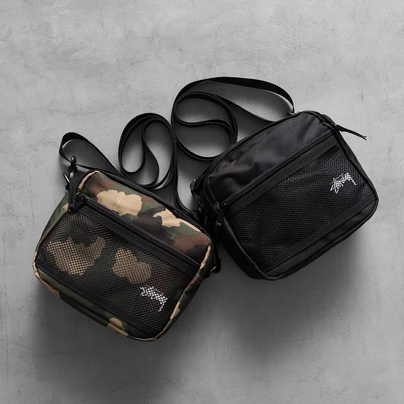 Túi đeo chéo Stussy