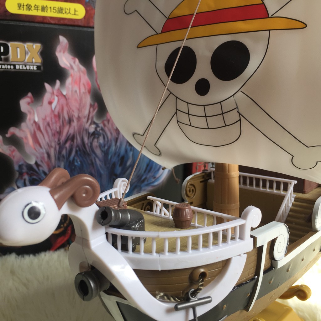 Mô hình Tàu hải tặc Going Merry