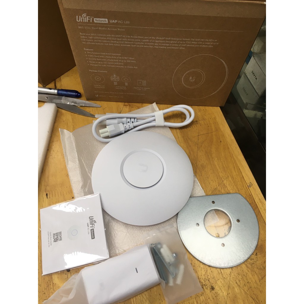 Wifi chuyên dụng Ubiquiti UniFi AP AC Lite - Hàng USA.