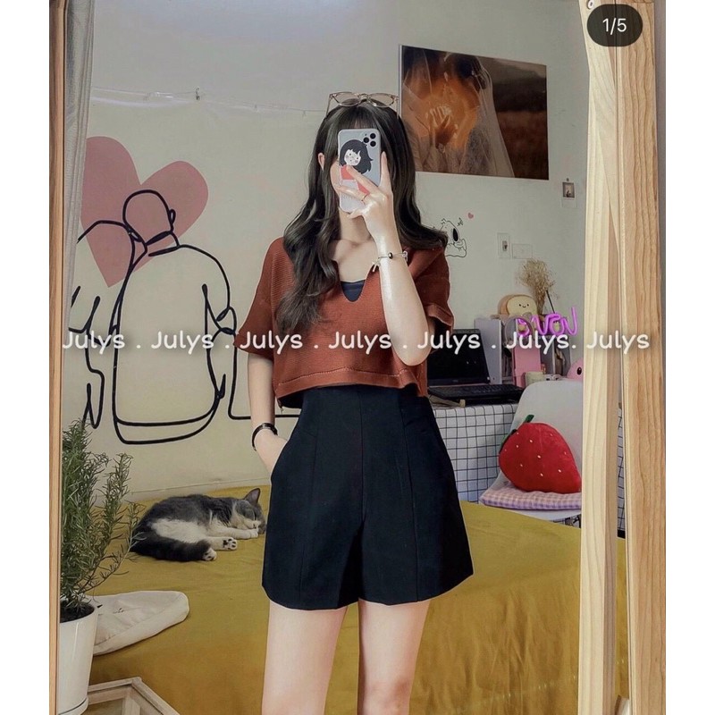 SET ÁO CROPTOP KHOÉT NGỰC KÈM QUẦN SHORT KAKI CỰC XINH