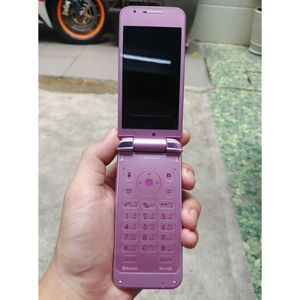 Điện thoại Nhật Sharp SH-02B