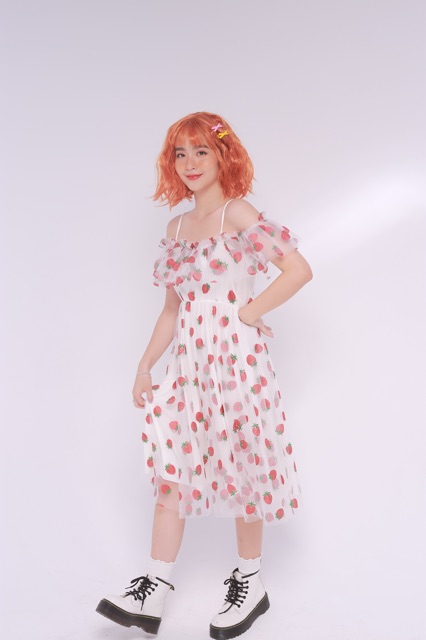 [Mã SKAMA06 giảm 8% tối đa 50K đơn 250K] VÁY ĐI CHƠI/CHỤP LOOKBOOK - STRAWBERRY DRESS - VÁY DÂU TÂY | BigBuy360 - bigbuy360.vn