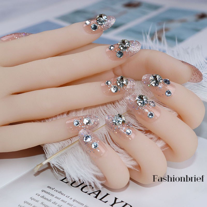 Bộ 24 móng tay giả đính đá giả thời trang sang trọng