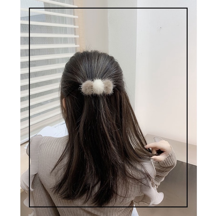 Kẹp càng cua 3 răng dài đính bông màu hot K136