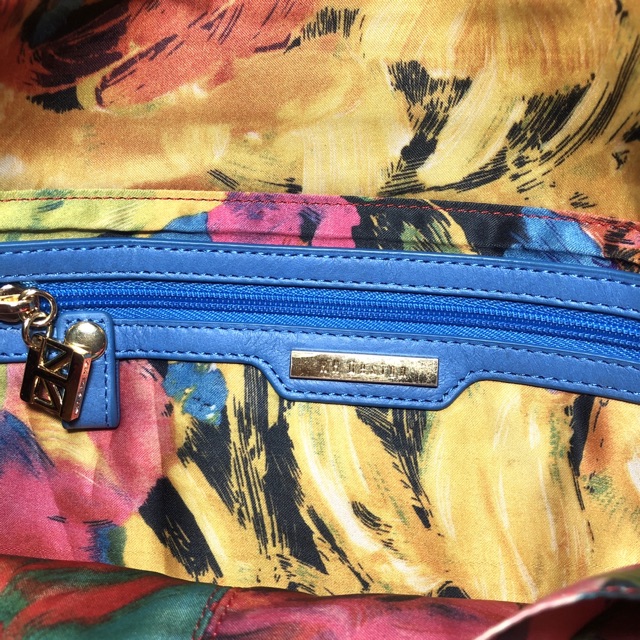 Đeo chéo Hiệu,da dê