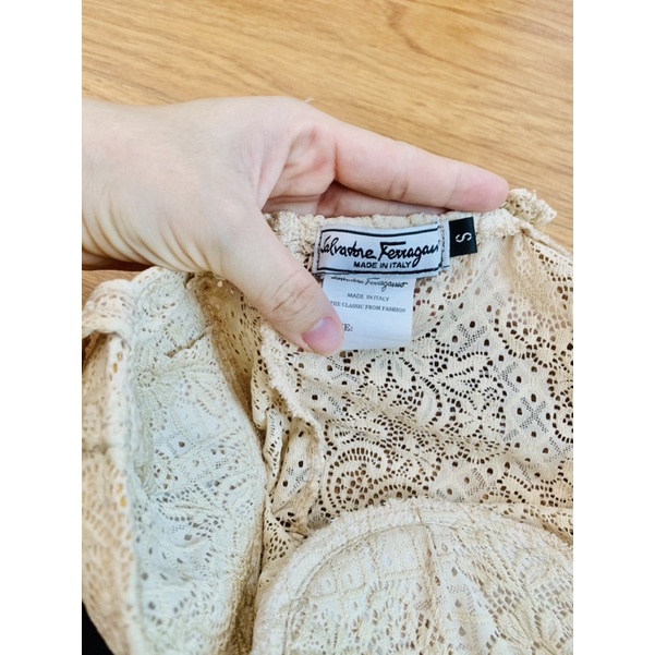Đầm body ren size nhỏ xs thanh lý