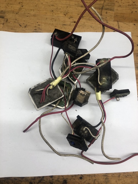 Mạch Chân Máy Mài Hitachi