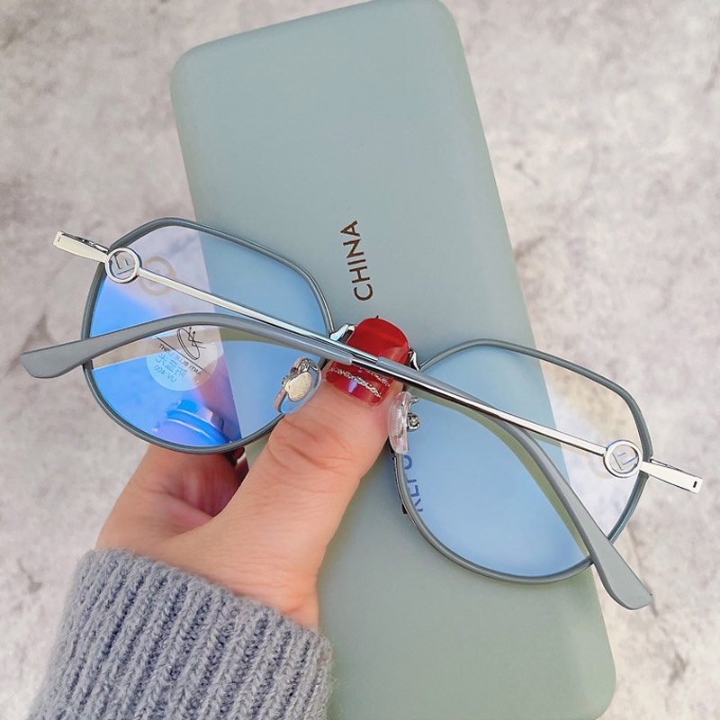 Mắt Kính Chuyển Đổi Tròng Siêu Nhẹ Chống Tia Bức Xạ