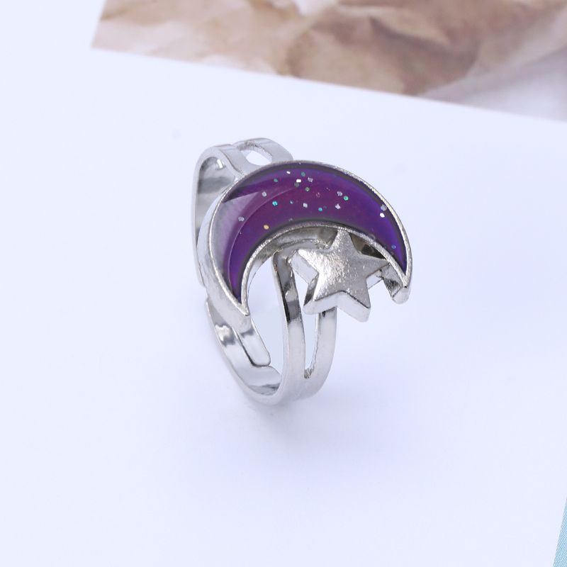 Nhẫn thay đổi màu sắc theo tâm trạng độc đáo