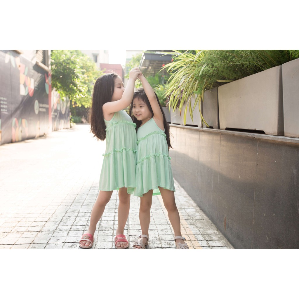 VÁY SAT NÁCH NATURE CHO BÉ GÁI