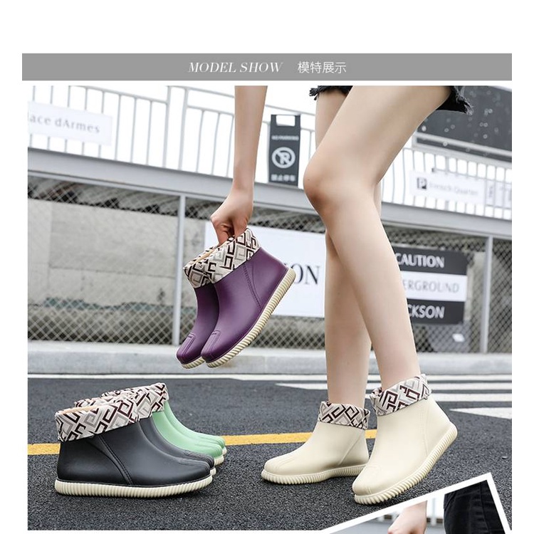 Giày đi mưa đế mềm không thấm nước cho nữ