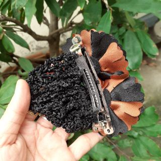 Kẹp tóc đính hoa có lưới chụp tóc