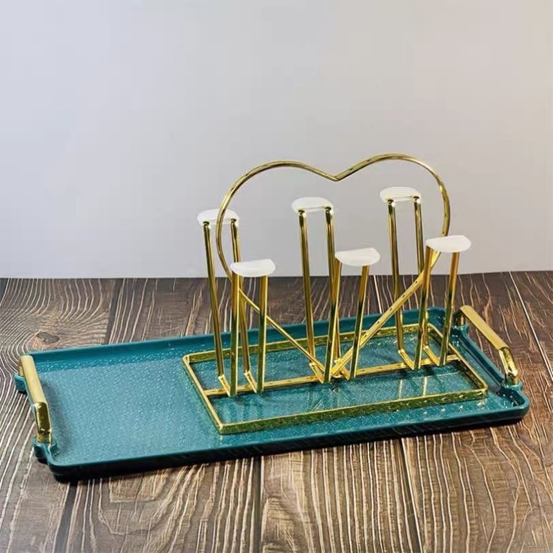 Giá Úp Ly, Giá Úp Cốc Đáy Vuông Tay Cầm Hình Trái Tim Cam Homeware