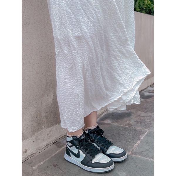 Đầm maxi trắng dáng dài tay phồng, Váy maxi dáng dài tay phồng màu trắng siêu xinh chất đũi nhún