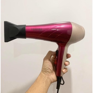 Máy sấy tóc