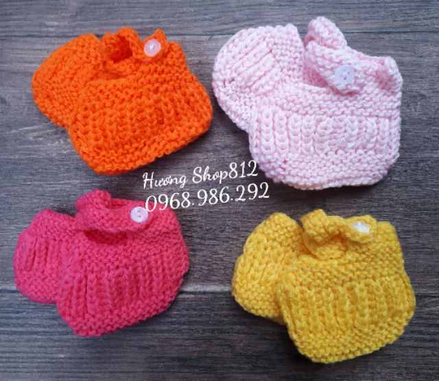 Bao chân len sợi cài cúc cho bé sơ sinh (nhiều màu)