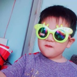 Mắt kính heo peppa