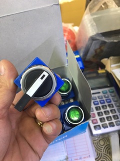 CÔNG TẮC XOAY _Quangdaoelectric.