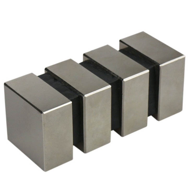 Nam châm đất hiếm kích thước 46x46x23mm siêu mạnh