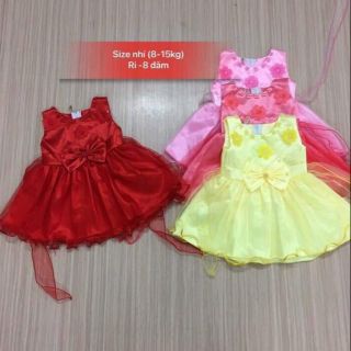 Đầm ren công chúa nhí