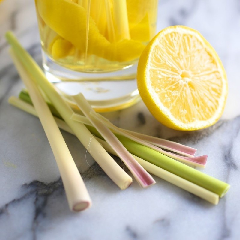 Tinh dầu sả chanh nguyên chất ( Lemon Grass oil )