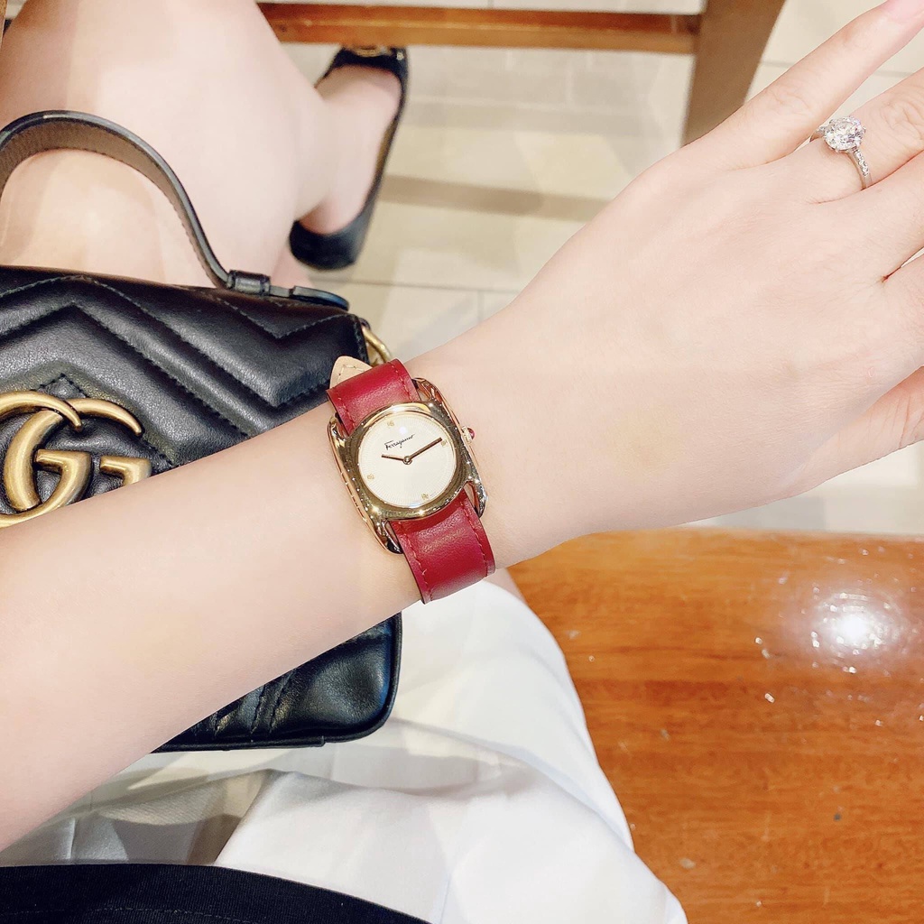Đồng Hồ Nữ Salvatore Ferragamo SFEL00419 dây da đỏ viền vàng
