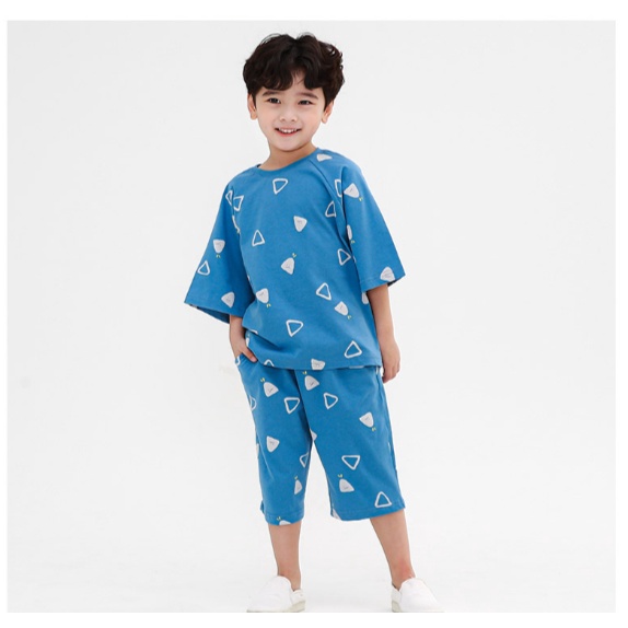 [120, 140] Bộ cotton lửng mặc nhà hè thu xanh tam giác cho bé trai xuất Hàn dư xịn