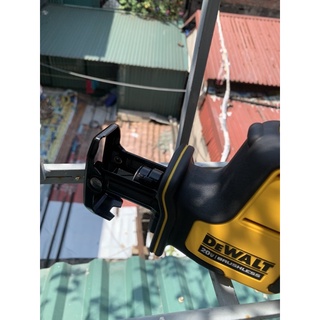 Body cưa kiếm Dewalt DCS369B  (Máy cưa kiếm dùng pin Dewalt  DCS369)
