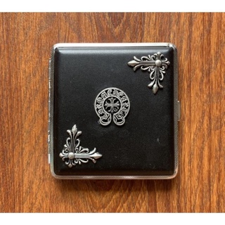 Hộp Chrome Heart bọc da PU cao cấp.