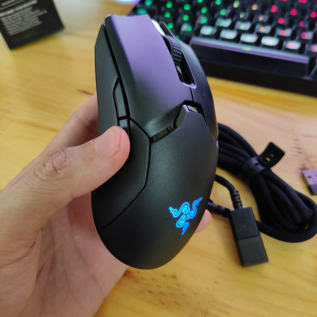 Chuột gaming không dây Razer Viper Ultimate led RGB nhẹ hơn nhạy hơn cả Chuột không dây Logitech G903