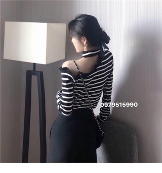 Áo len kẻ ngang đen trắng