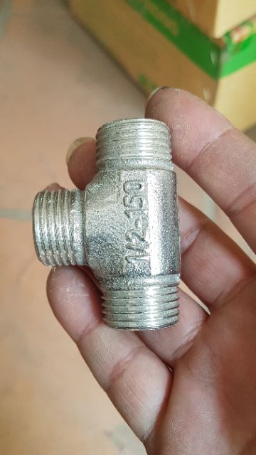 tê inox chia 3 tặng băng