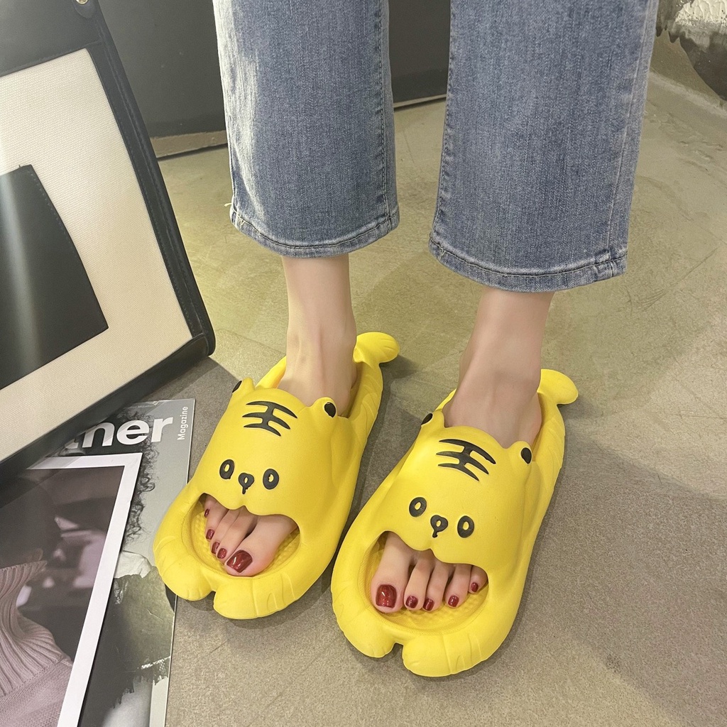 Dép bánh mì con hổ hottrend mang trong nhà, đi chơi, đi dạo đều xinh - TT384