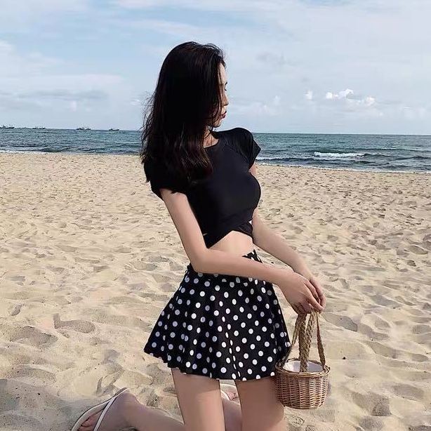 Bộ Đồ Bơi Hai Mảnh Thời Trang Mùa Xuân Cho Nữ