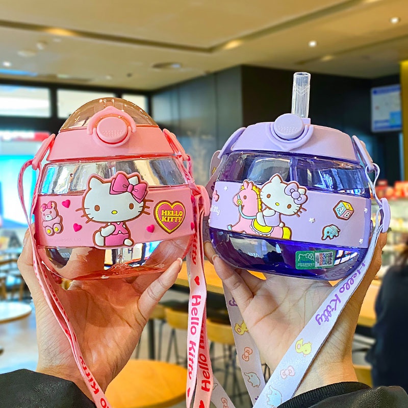 Bình Nước Bánh Donut Hello Kitty Dễ Thương Có Quai Đeo Thời Trang