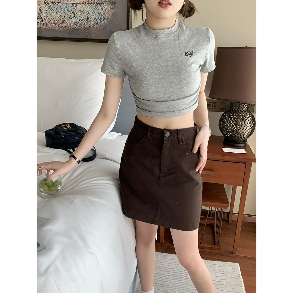 Áo Thun Dáng Ôm Ngắn Tay Thêu Hình Phong Cách Cổ Điển 62627